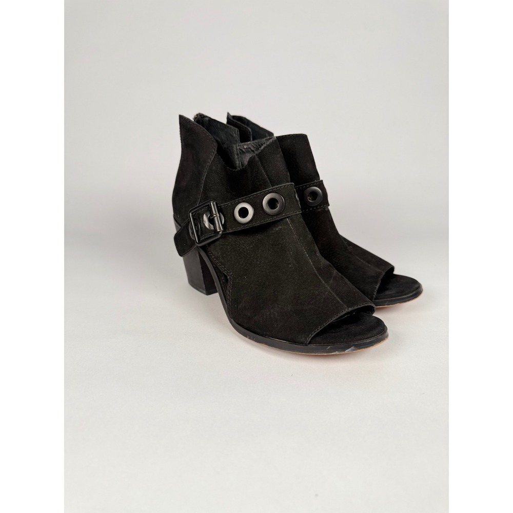 Kelsi Dagger Brooklyn Black Suede Peep Toe Buckle Booties‎ 9